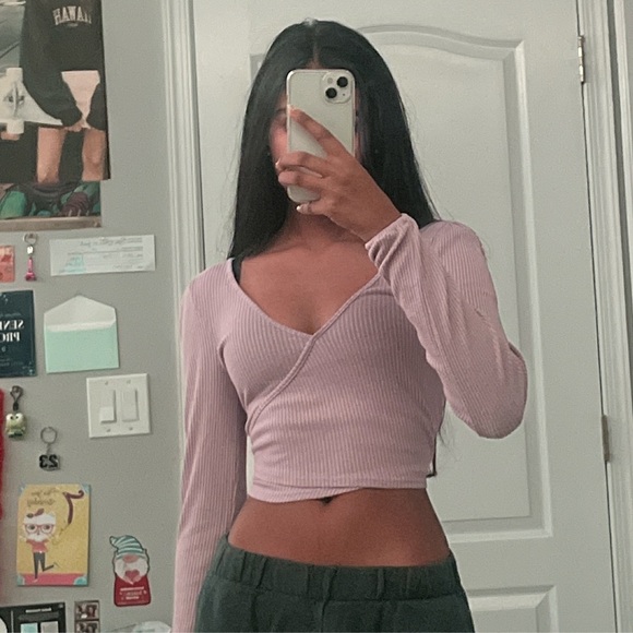 me to we crossover top! - Picture 1 of 4